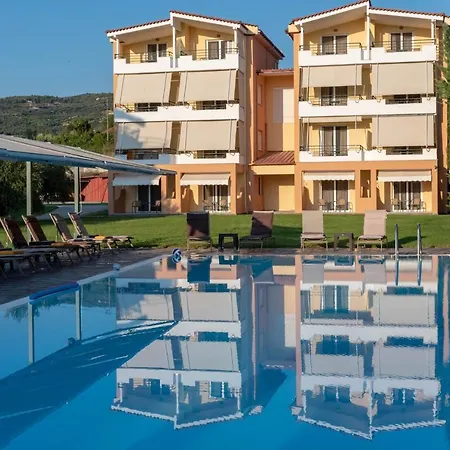 Anilio Plaza מלון דירות 4*