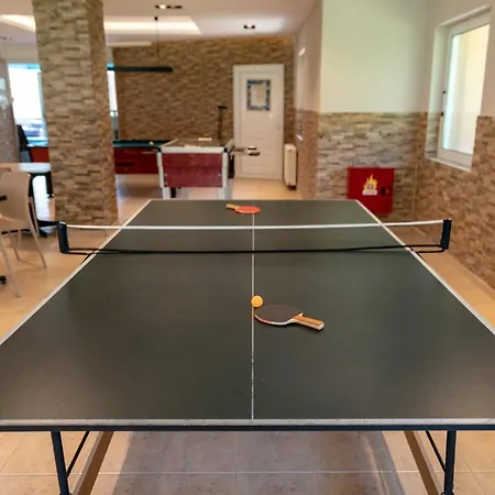 Anilio Plaza מלון דירות 4*