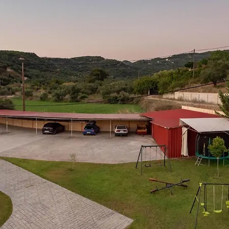 מלון דירות Anilio Plaza זכארו