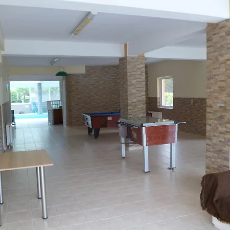 מלון דירות Anilio Plaza זכארו