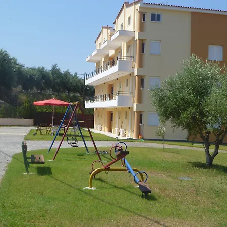 Anilio Plaza מלון דירות 4*