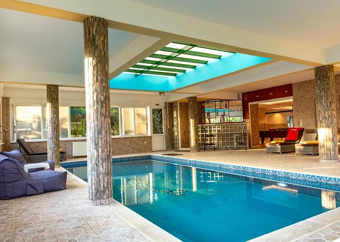 Anilio Plaza Apartmanhotel 4*