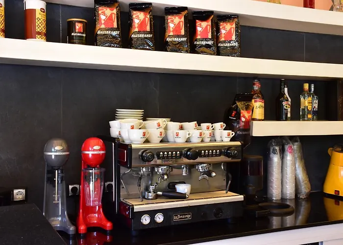 Apartmanhotel Anilio Plaza 4*