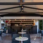 Anilio Plaza Zacharo