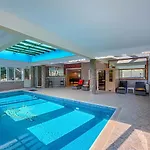 Anilio Plaza Aparthotel