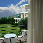 Anilio Plaza Aparthotel 4*