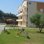 Anilio Plaza Aparthotel 4*