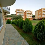 Anilio Plaza Aparthotel 4*