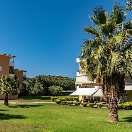 Aparthotel Anilio Plaza