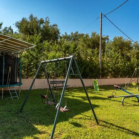 Anilio Plaza 4* 자하로