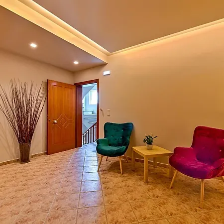 Anilio Plaza Lägenhetshotell 4*