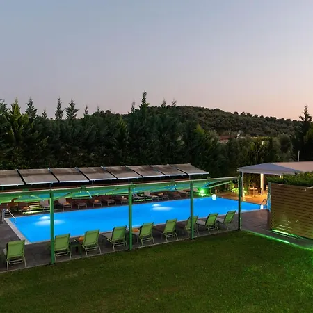 Anilio Plaza 4*