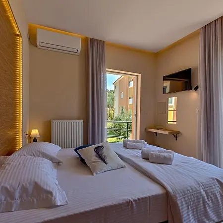 Aparthotel Anilio Plaza
