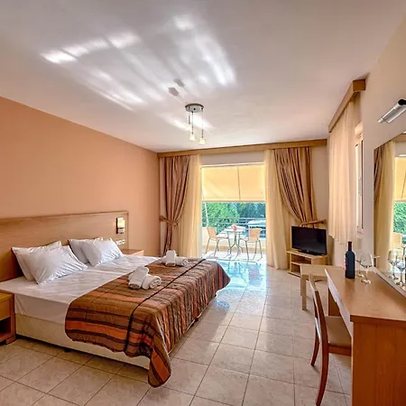 Anilio Plaza Aparthotel 4*