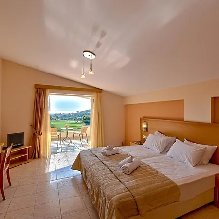 Anilio Plaza 4*