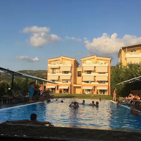 Anilio Plaza 4* ザハロ