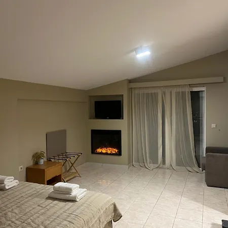 Anilio Plaza 4* زاخارو