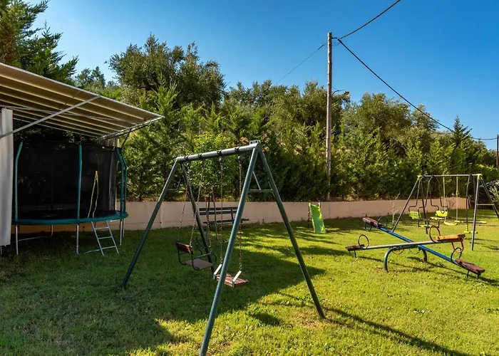 Anilio Plaza 4* زاخارو