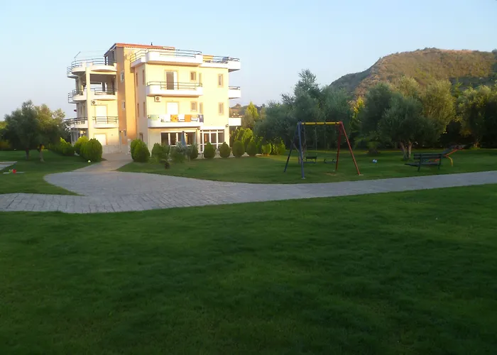 Апарт-отель Anilio Plaza